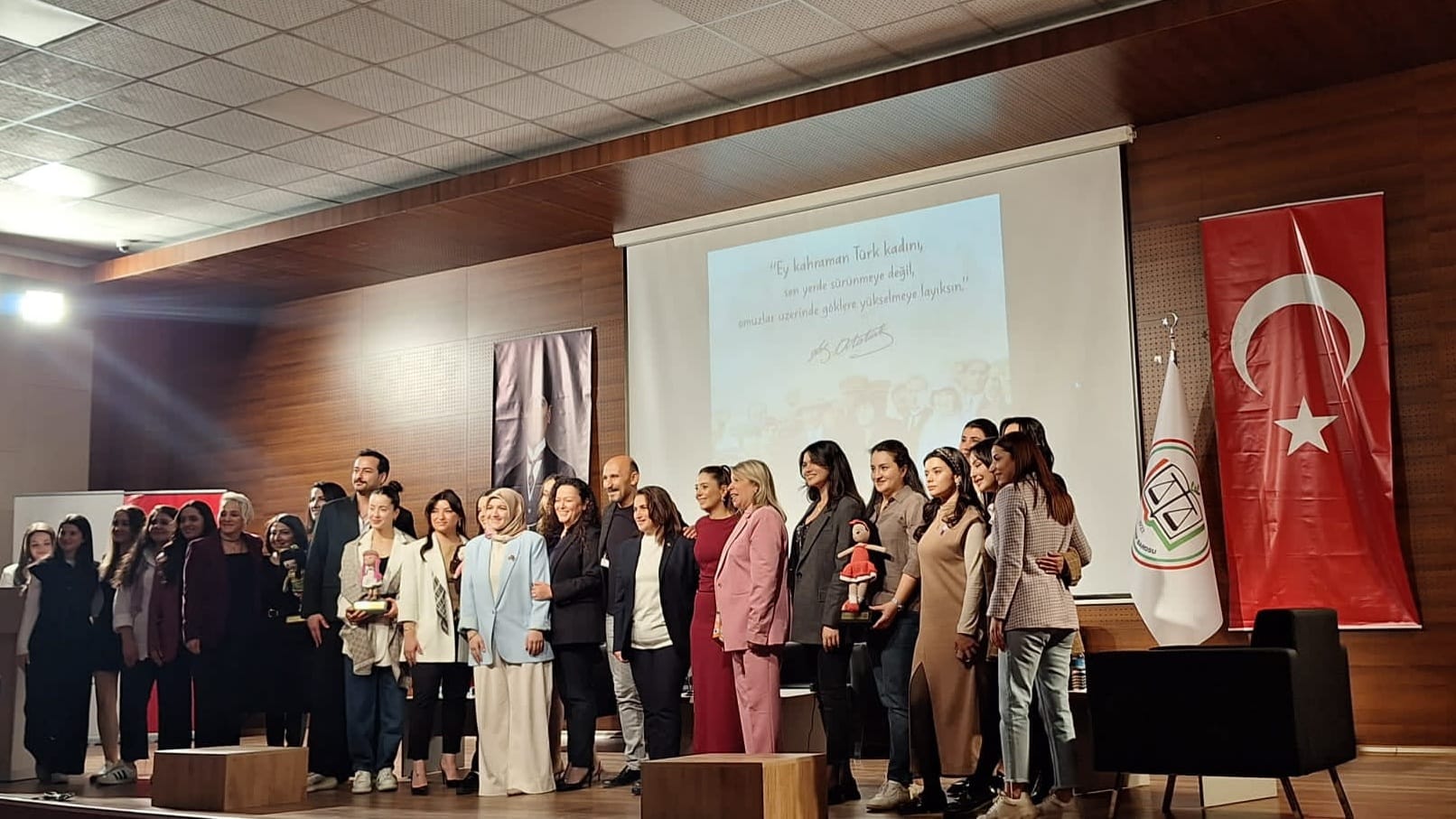 8 MART DÜNYA KADINLAR GÜNÜ - PANEL